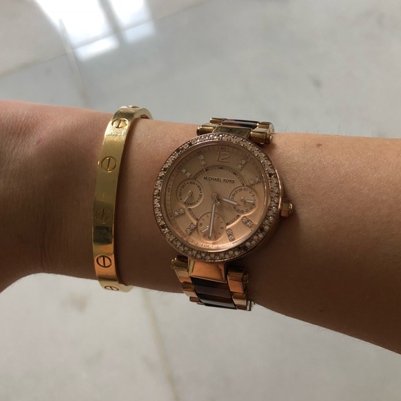 Michael Kors Diamond Encrusted Watch - Picture 2 of 7